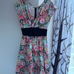 Retrolicious Alice in wonderland Greta style dress size L FLAWED